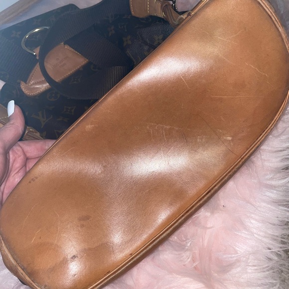 Louis Vuitton Montsouris MM Backpack - Picture 9 of 14